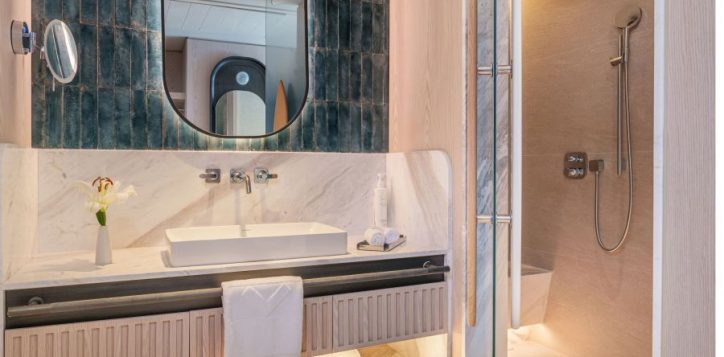 b8z7_twags_bathroom-min-2